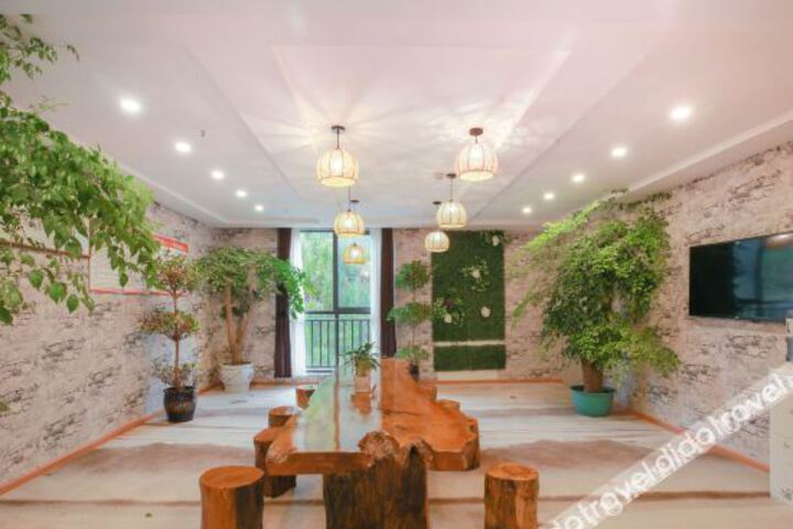 Hotel Interior 10 of 25