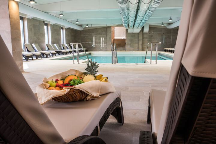 Pools & Facilities