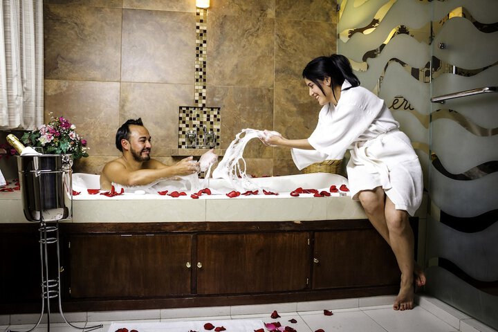 Hot Tub 31 of 35