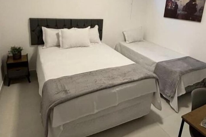 Room 8 of 13