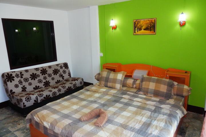 Room 3 of 29