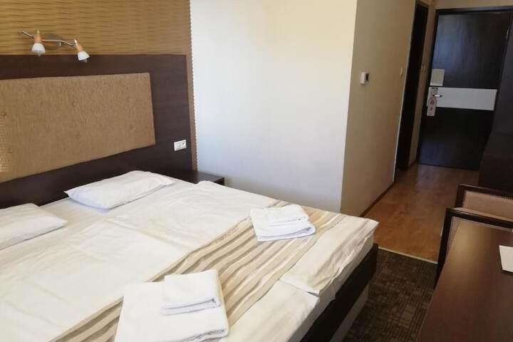 Room 20 of 83
