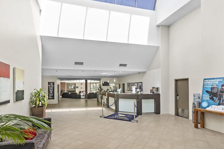Hotel 74 of 77