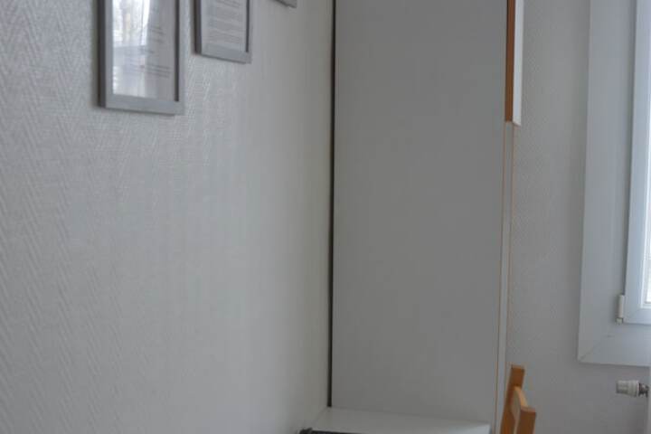 Room 32 of 72