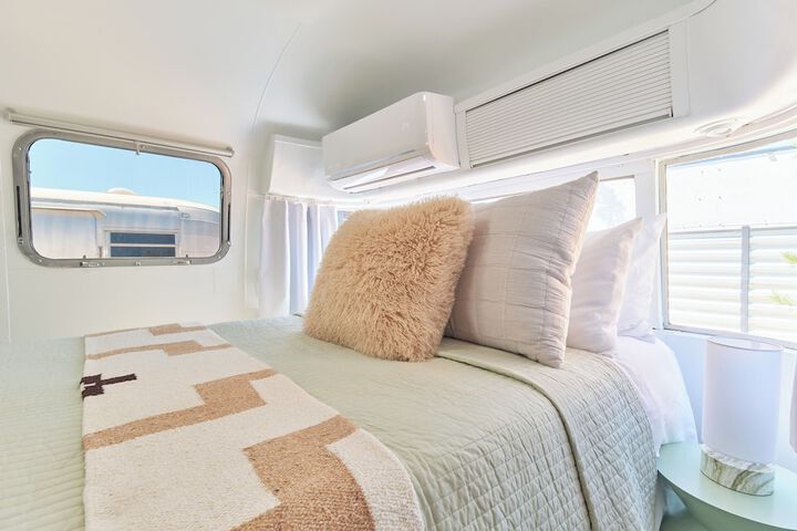 Standard Studio 1 Queen Bed (39 of 57)
