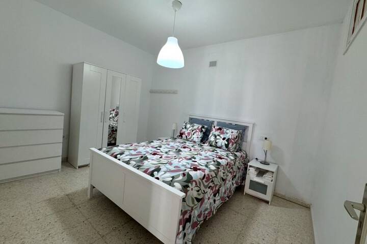 Room 10 of 41