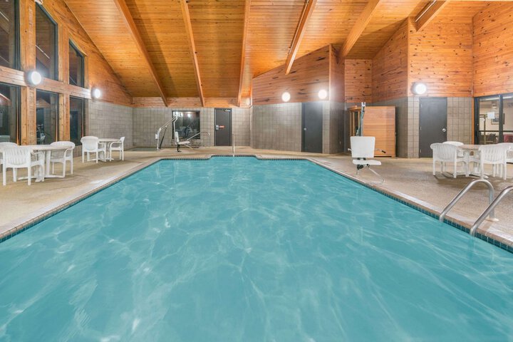 Pool 16 of 22