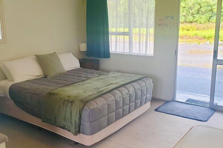 Room 8 of 65