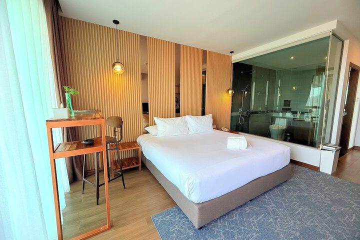 Room 143 of 336