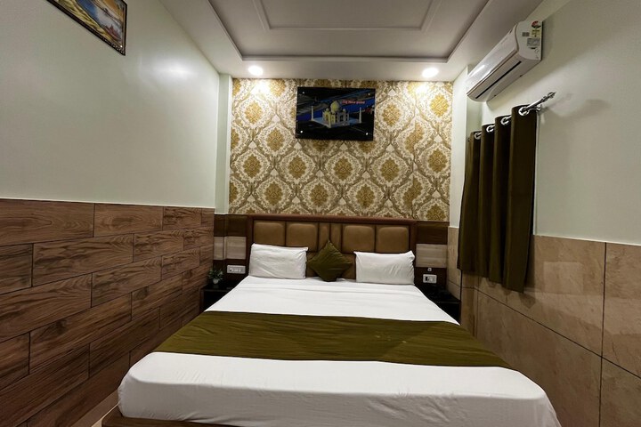 Room 48 of 107