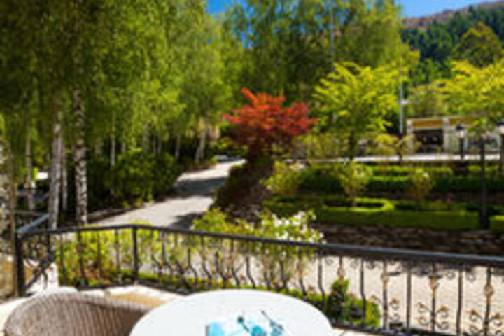 Terrace/Patio 4 of 70