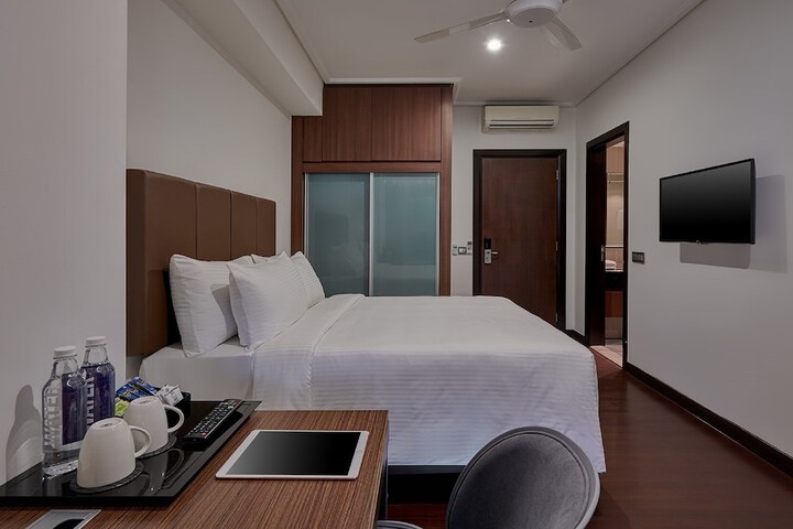 Room 7 of 57