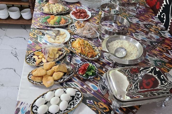 Breakfast/Coffee Service 88 of 102