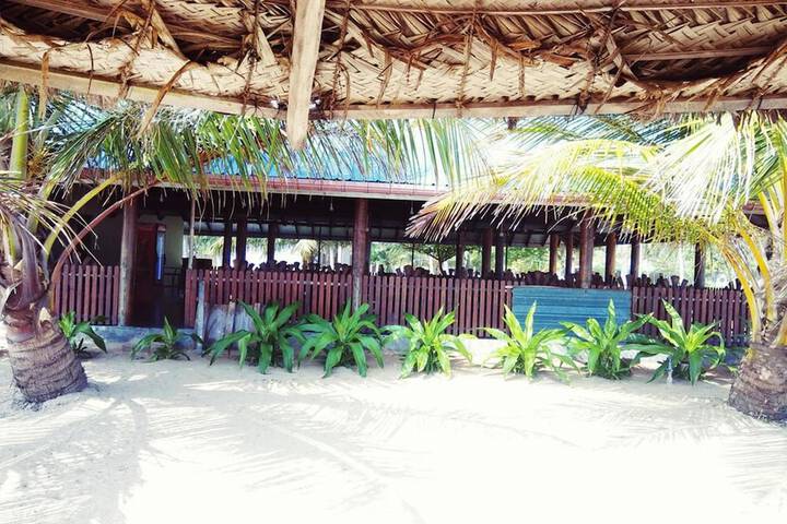 Beach 11 of 13