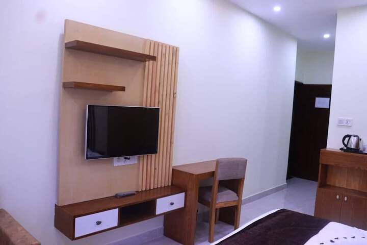 Room 20 of 32