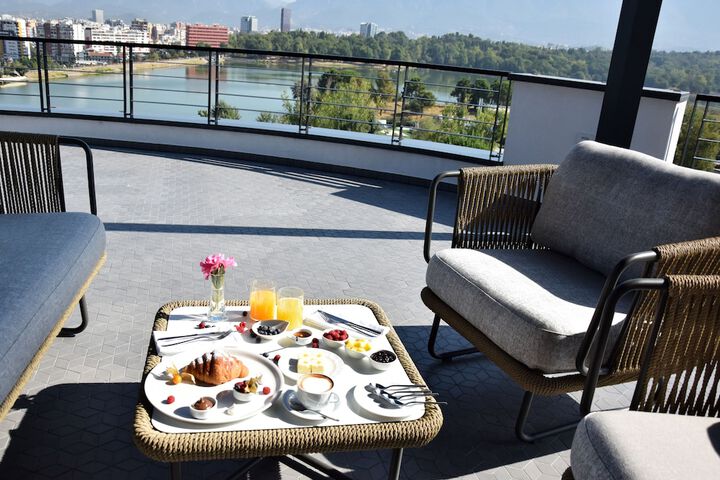 Terrace/Patio 77 of 77