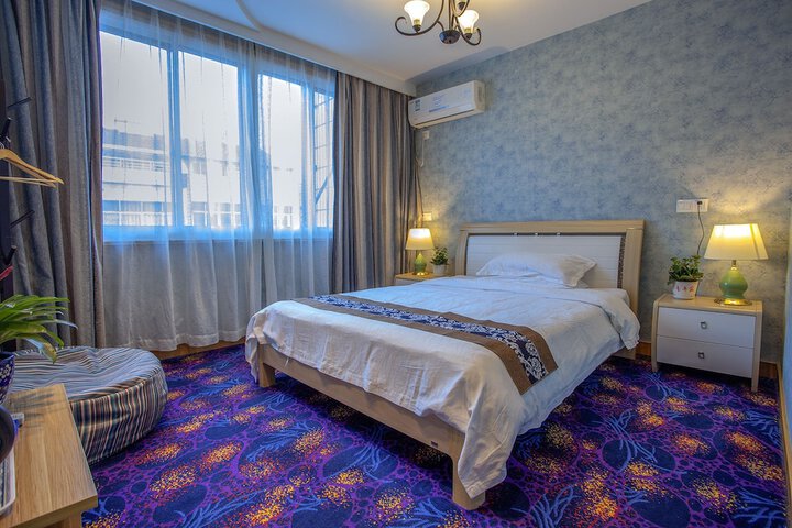 Room 12 of 43