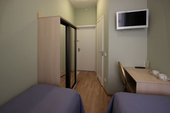 Room 3 of 57