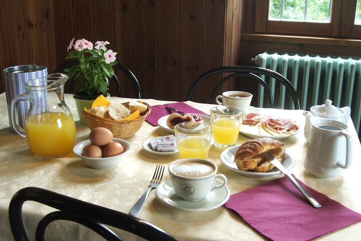 Breakfast/Coffee Service 5 of 14