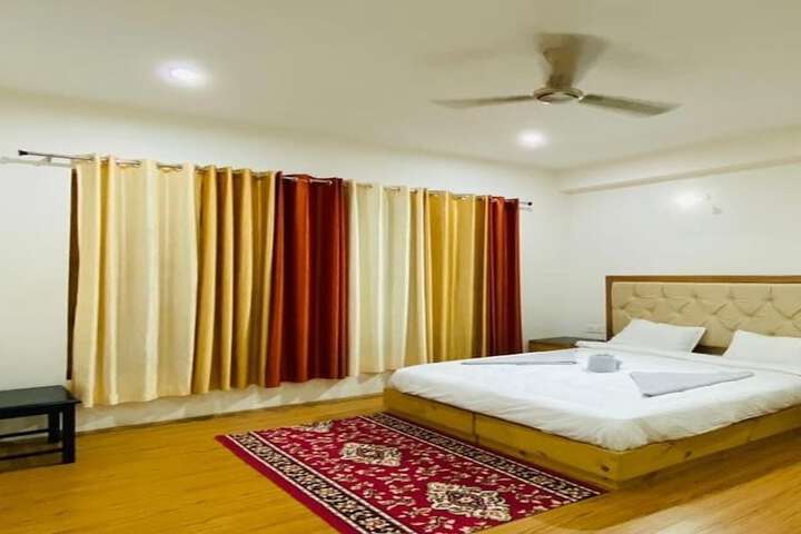 Room 29 of 63