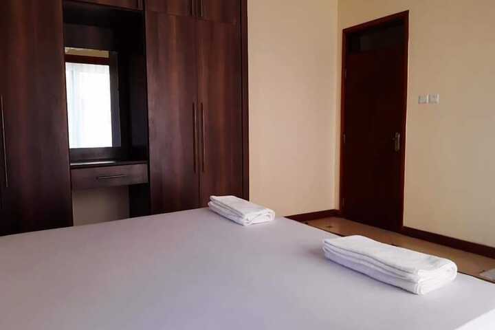 Room 19 of 190