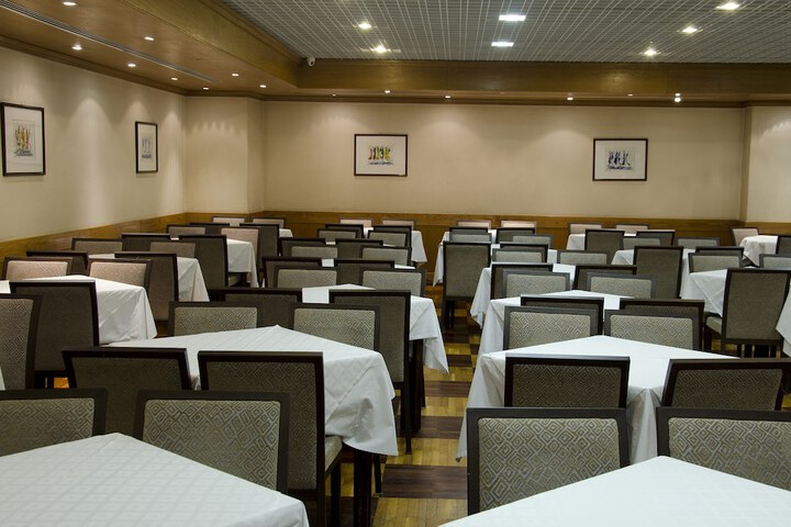 Food court