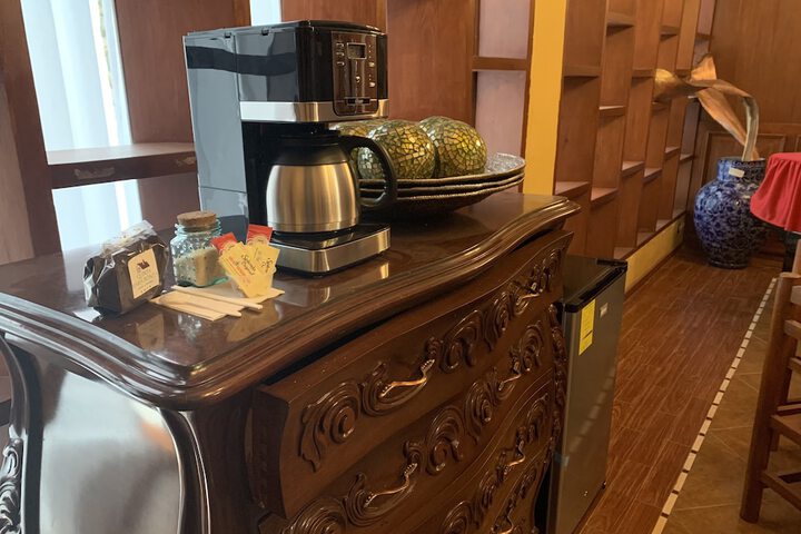 Breakfast/Coffee Service 131 of 230
