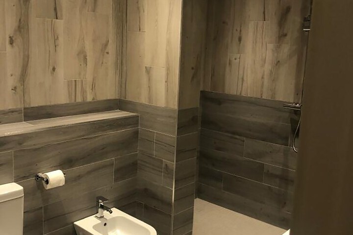 Room 16 of 35