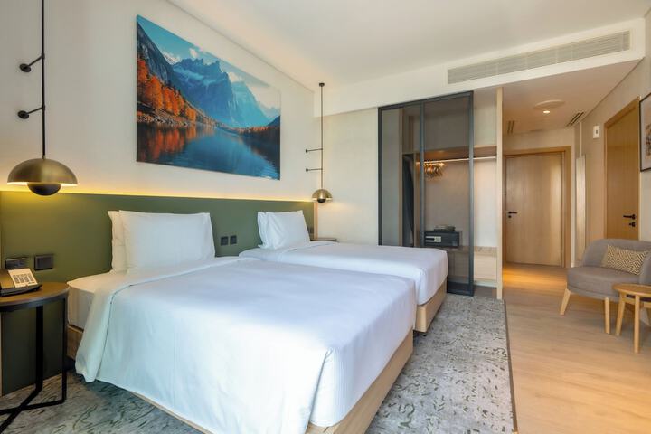 Room 26 of 59