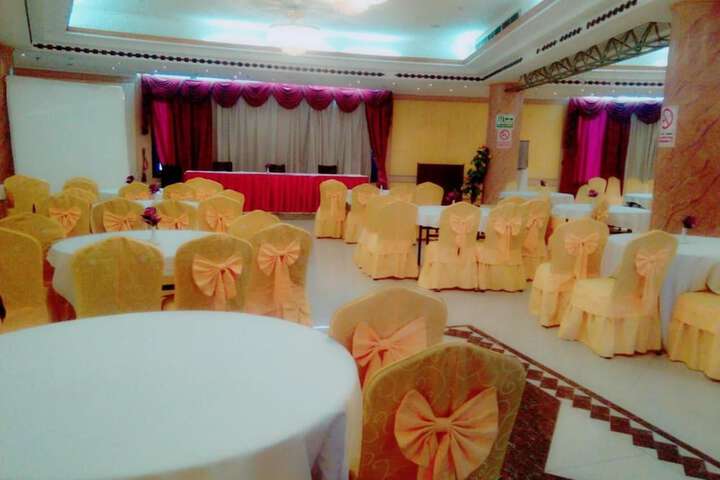 Ballroom/Hall 60 of 69