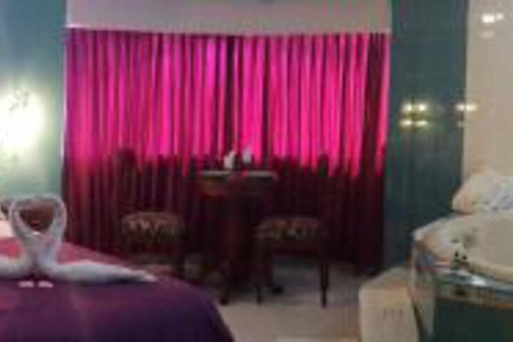 Hero Image 1 of 35
