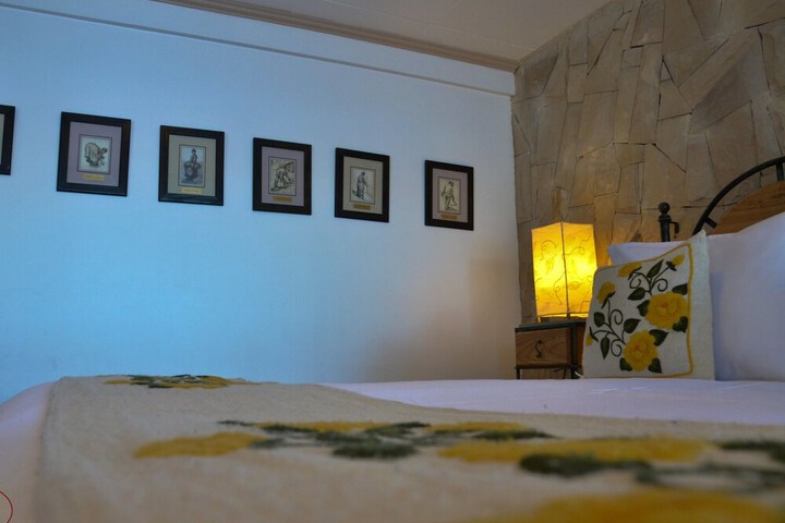 Room 6 of 36