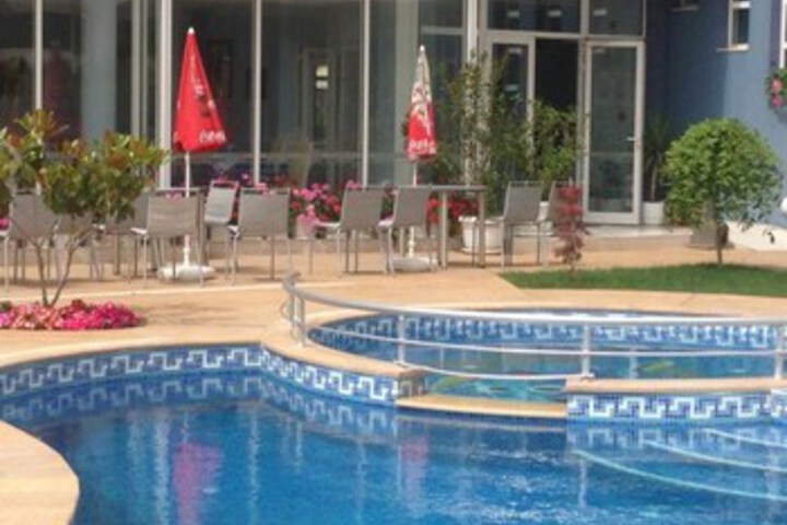Pool 15 of 27