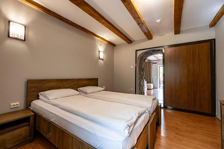 General 34 of 76