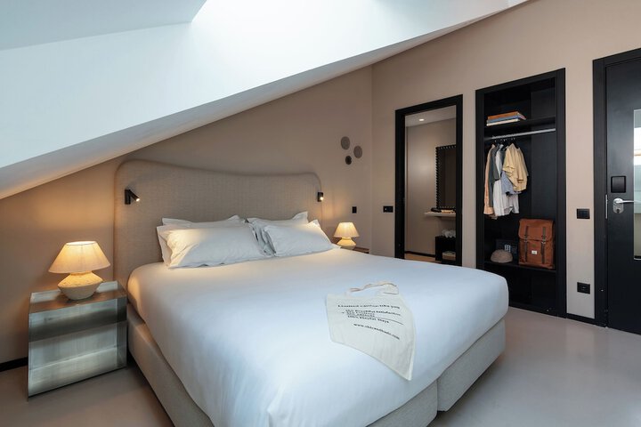 Room 37 of 50
