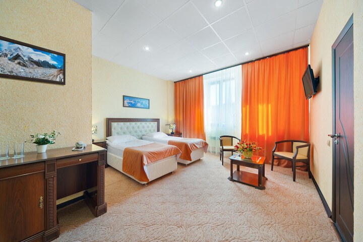 Room 3 of 36