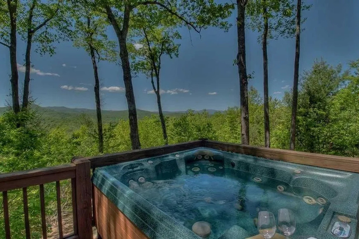 Pool 12 of 21