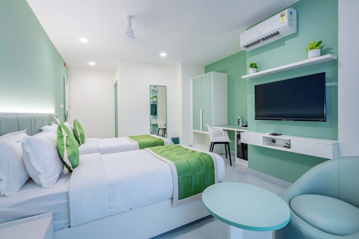 Room 12 of 49