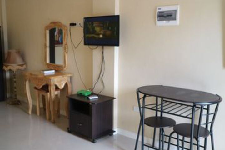 Room 28 of 34