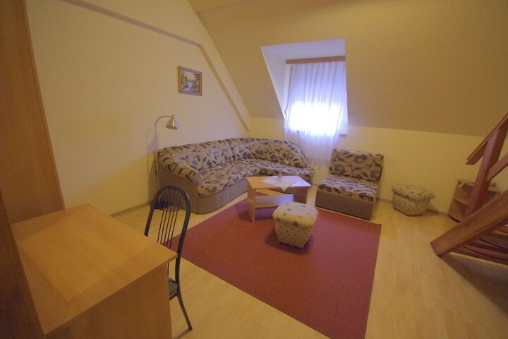 Room 33 of 70