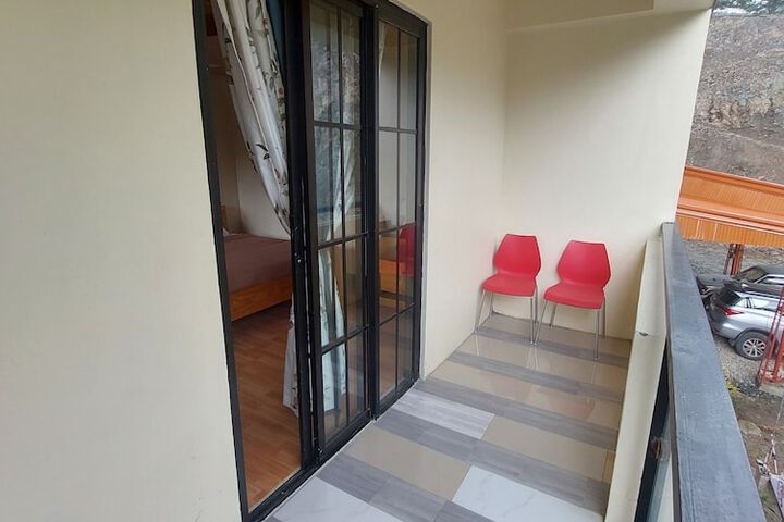 Room 7 of 44