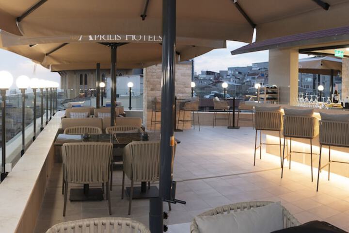 Terrace/Patio 75 of 76