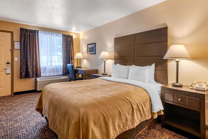 Room 7 of 38