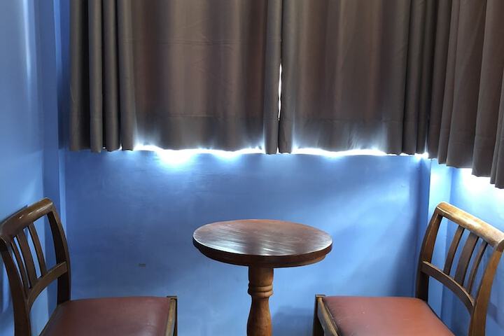 Room 8 of 64