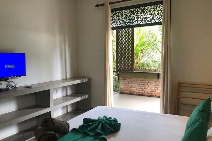 Room 2 of 46