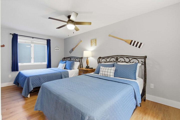 Room 4 of 36
