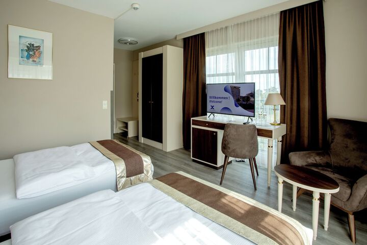 Room 12 of 49