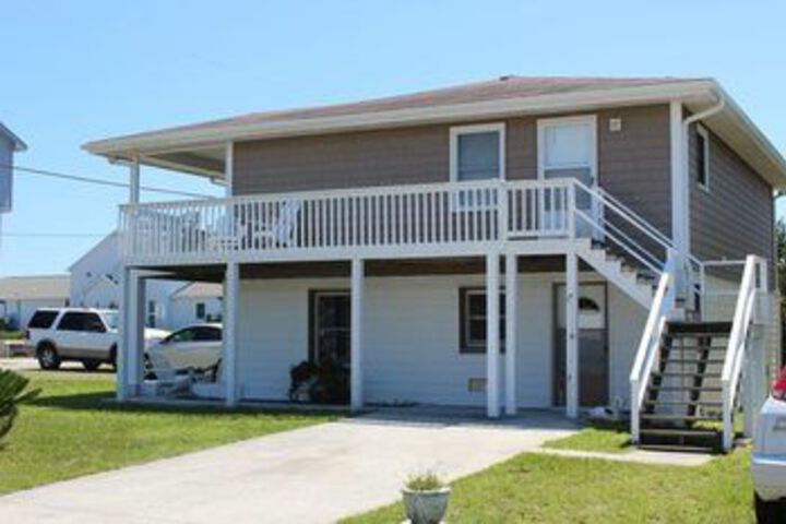 Holler Channel Blvd 1101 B 2 Br Home by RedAwning