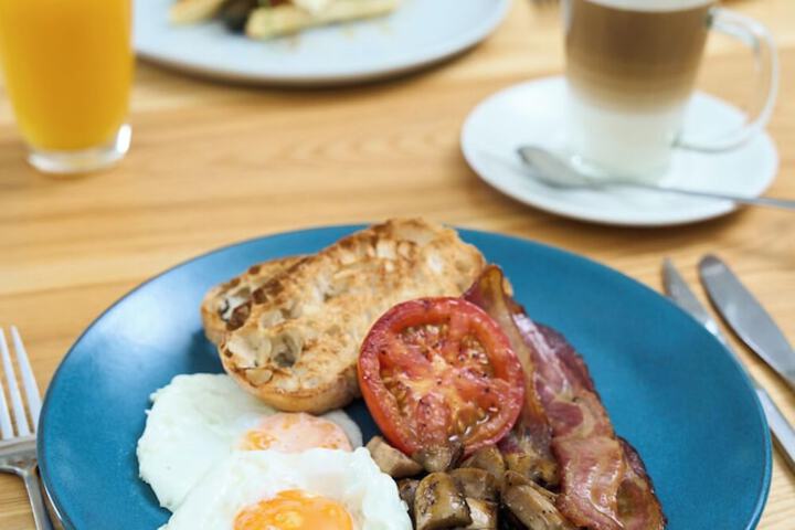 Breakfast/Coffee Service 47 of 79