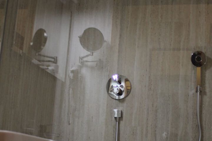 Room 4 of 46